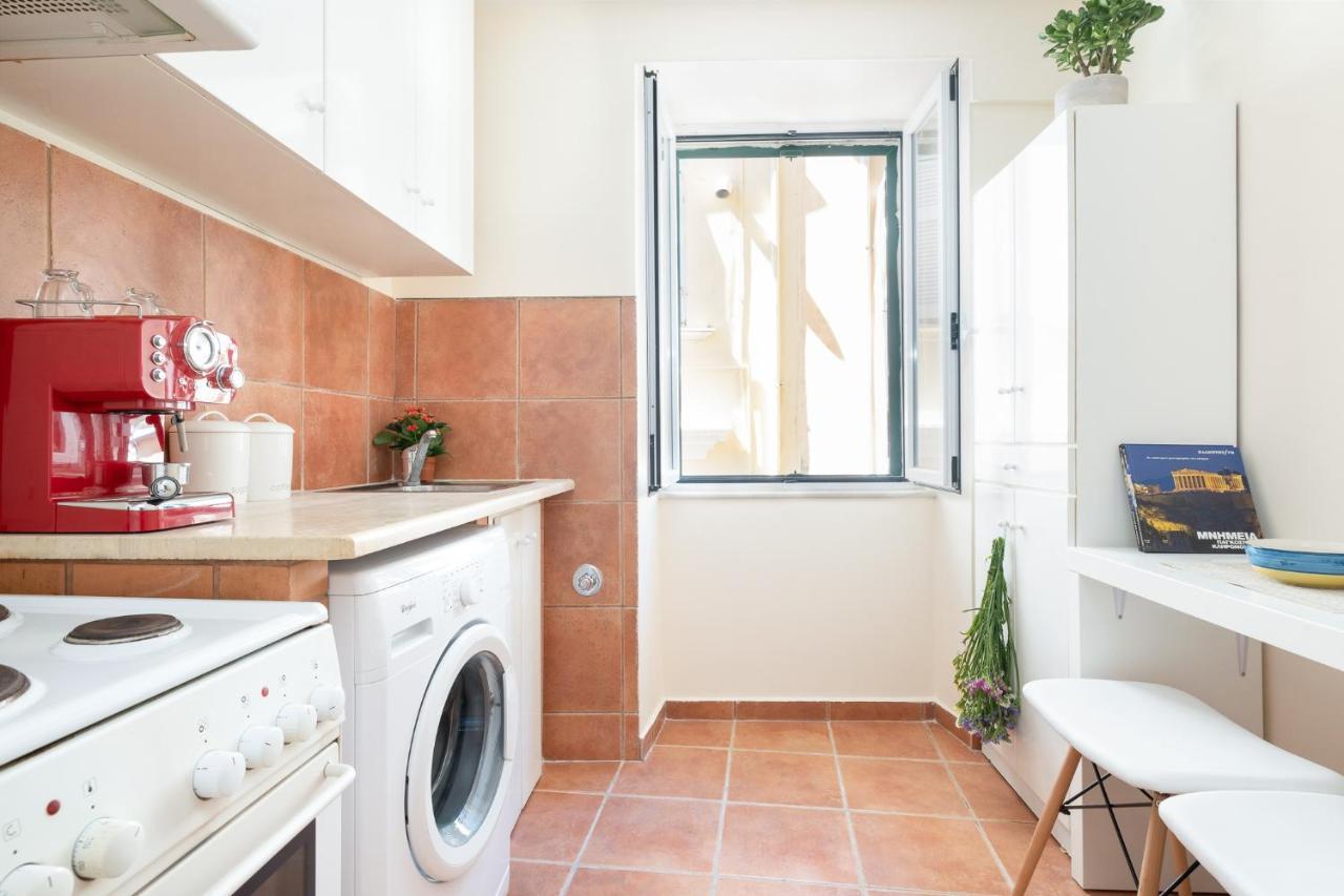 Old Town Gem - Elegant Guilford Apartment Corfu  Bagian luar foto
